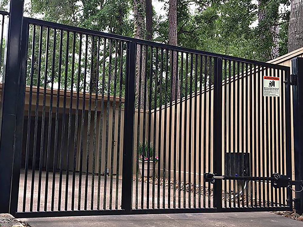 Nice Apollo Swing Gate Opener Installation Picture 2